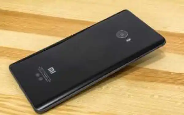 Xiaomi Mi 6 runs AnTuTu, allegedly scores record-breaking 210,329 points